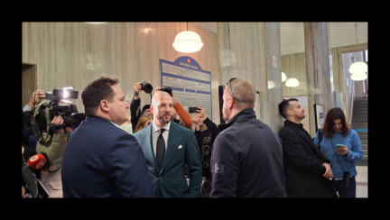 Pavol Ďurka a Ján Čurilla s advokátom v centre záujmu médií pri rozhodovaní o väzbe v kauze Kajúcnik.